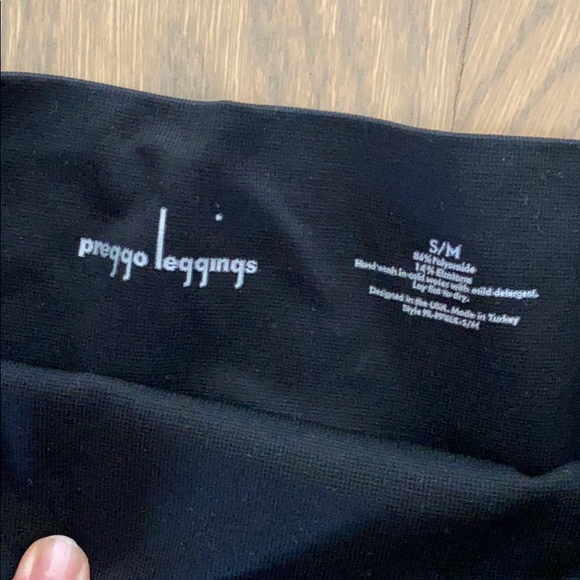 Black Maternity Leggings Size Small/Medium - Picture 4 of 4